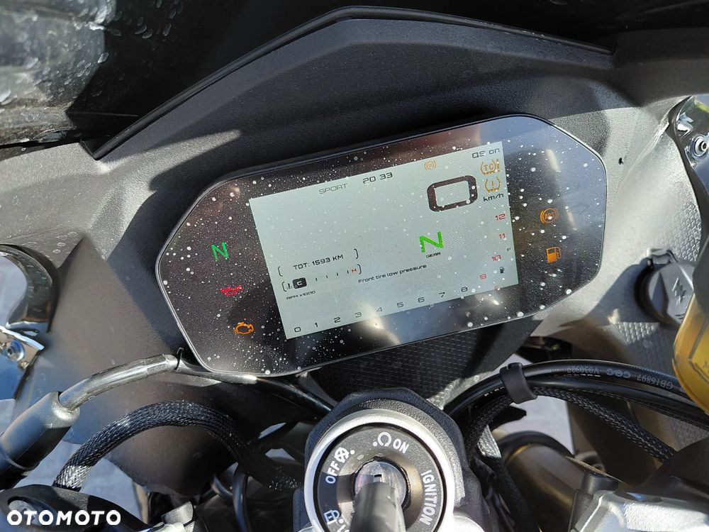 QJMOTOR SRK 800 - 10