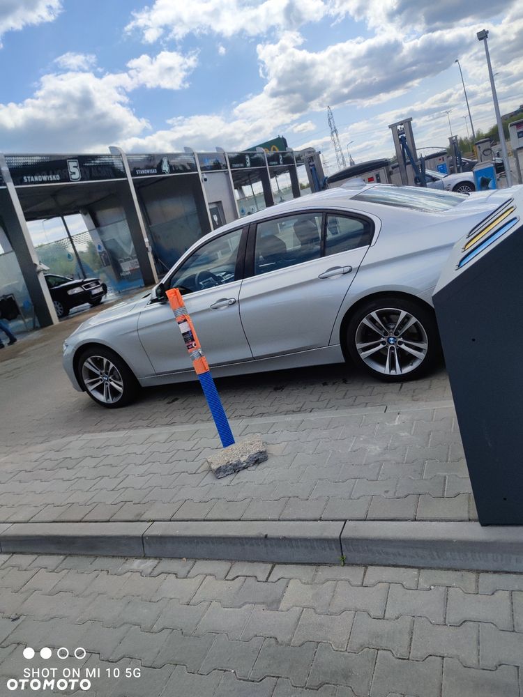 BMW Seria 3 340i xDrive Sport Line - 7
