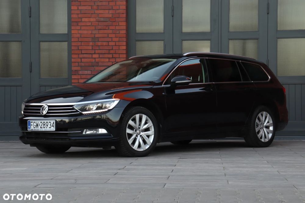 Volkswagen Passat 2.0 TDI (BlueMotion Technology) DSG Comfortline - 1