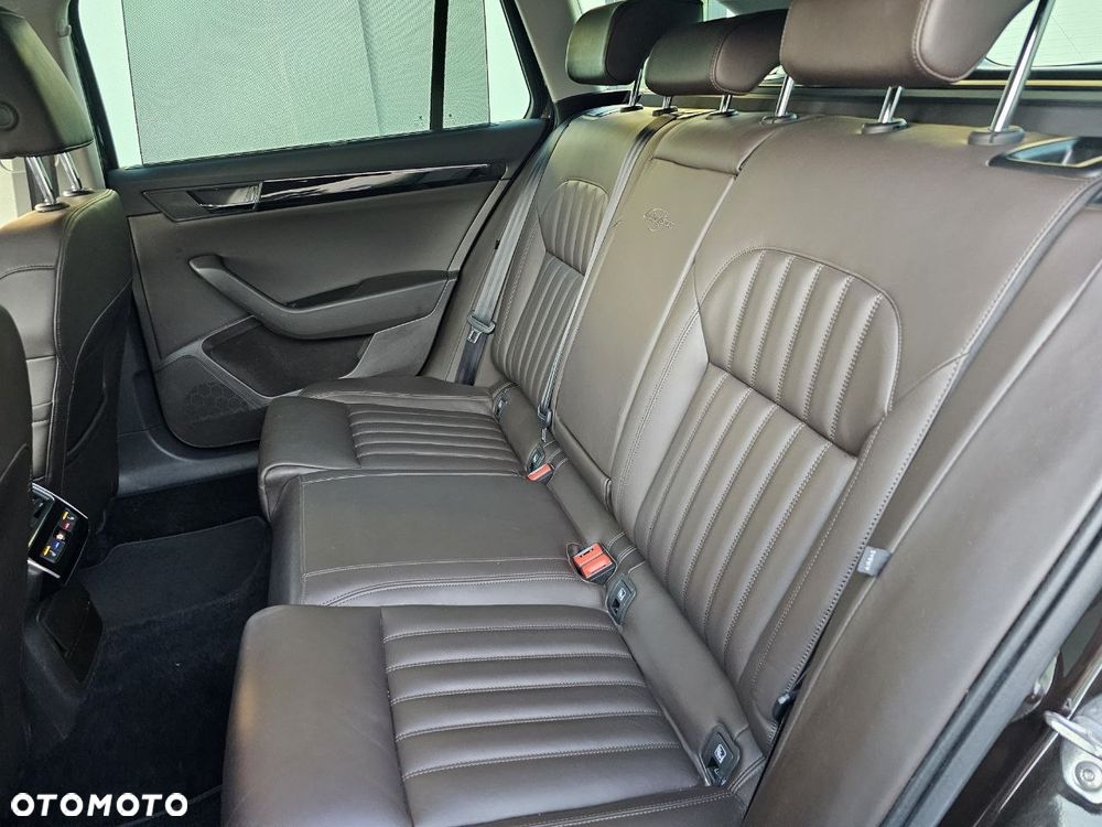 Skoda Superb 2.0 TDI 4x4 L&K DSG - 29