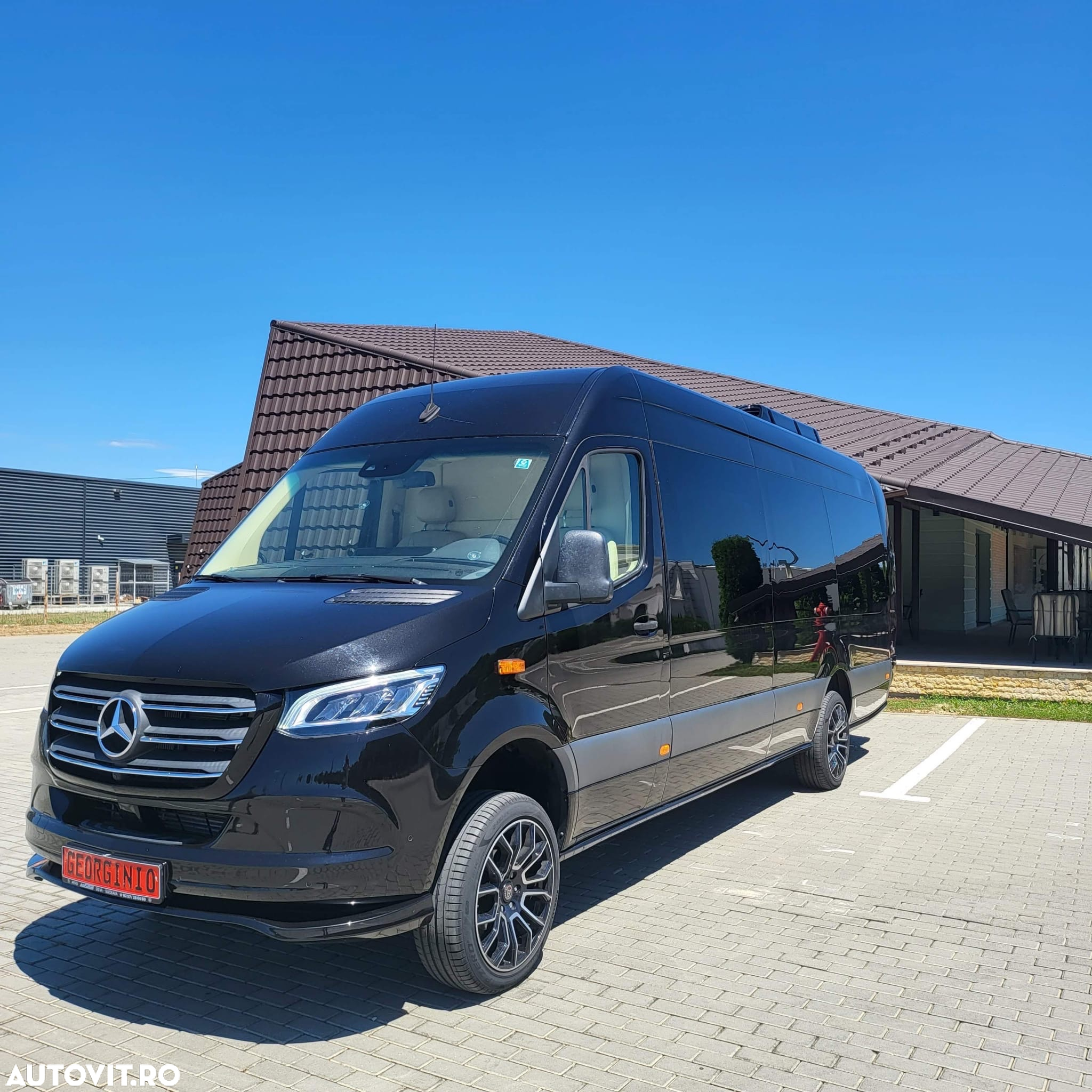 Mercedes-Benz Sprinter - 2