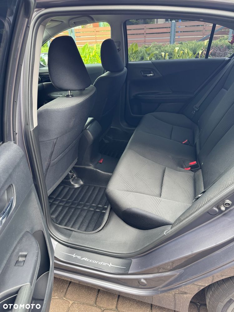Honda Accord - 4