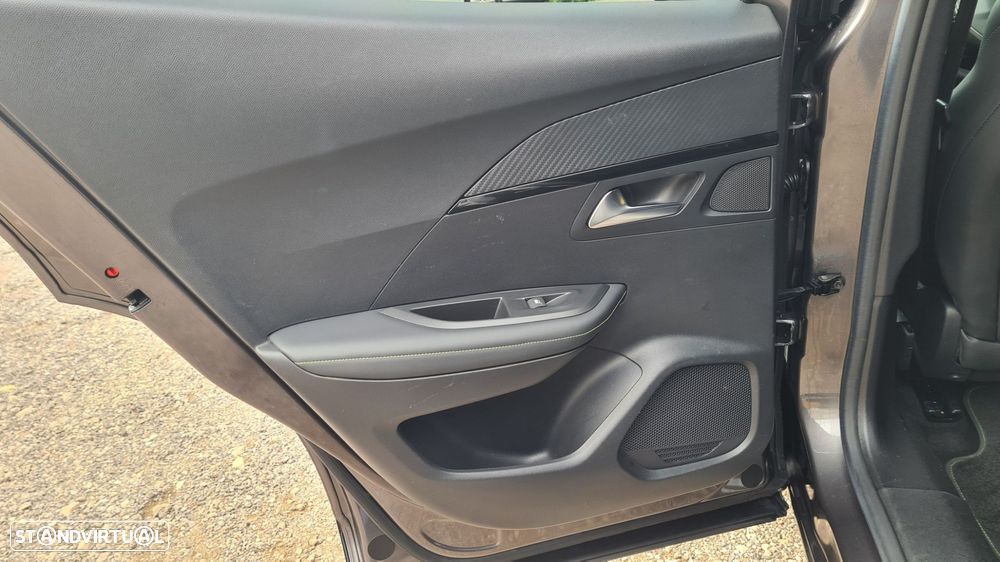 Peugeot 2008 1.5 BlueHDi GT EAT8 - 54