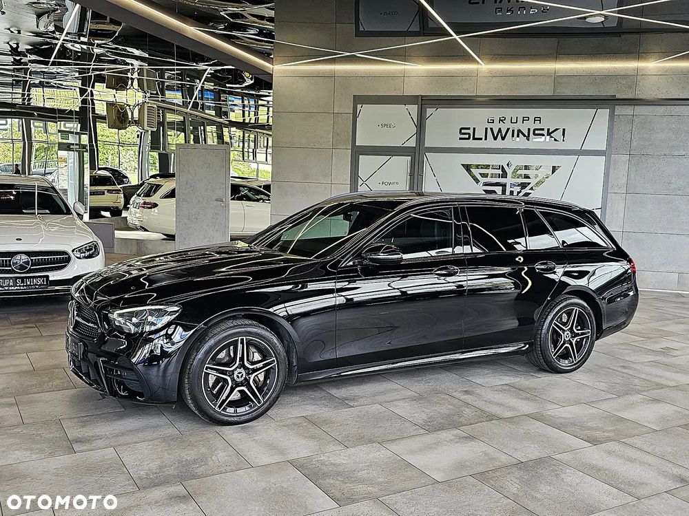 Mercedes-Benz Klasa E 300 de 4Matic 9G-TRONIC AMG Line - 4