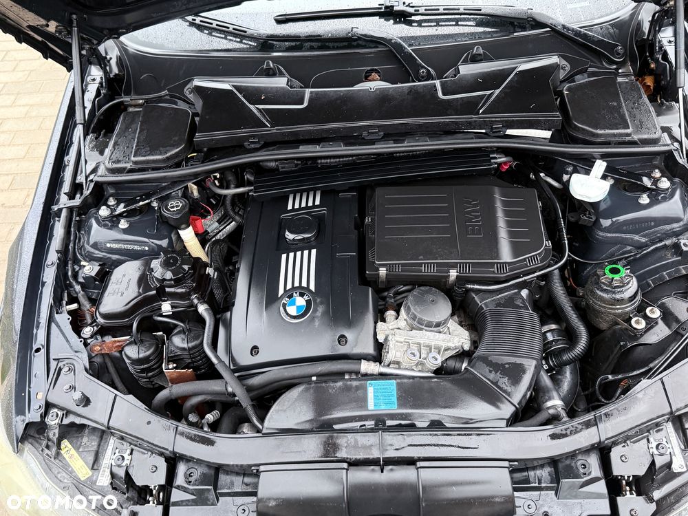 BMW Seria 3 335i Touring Edition Sport - 20