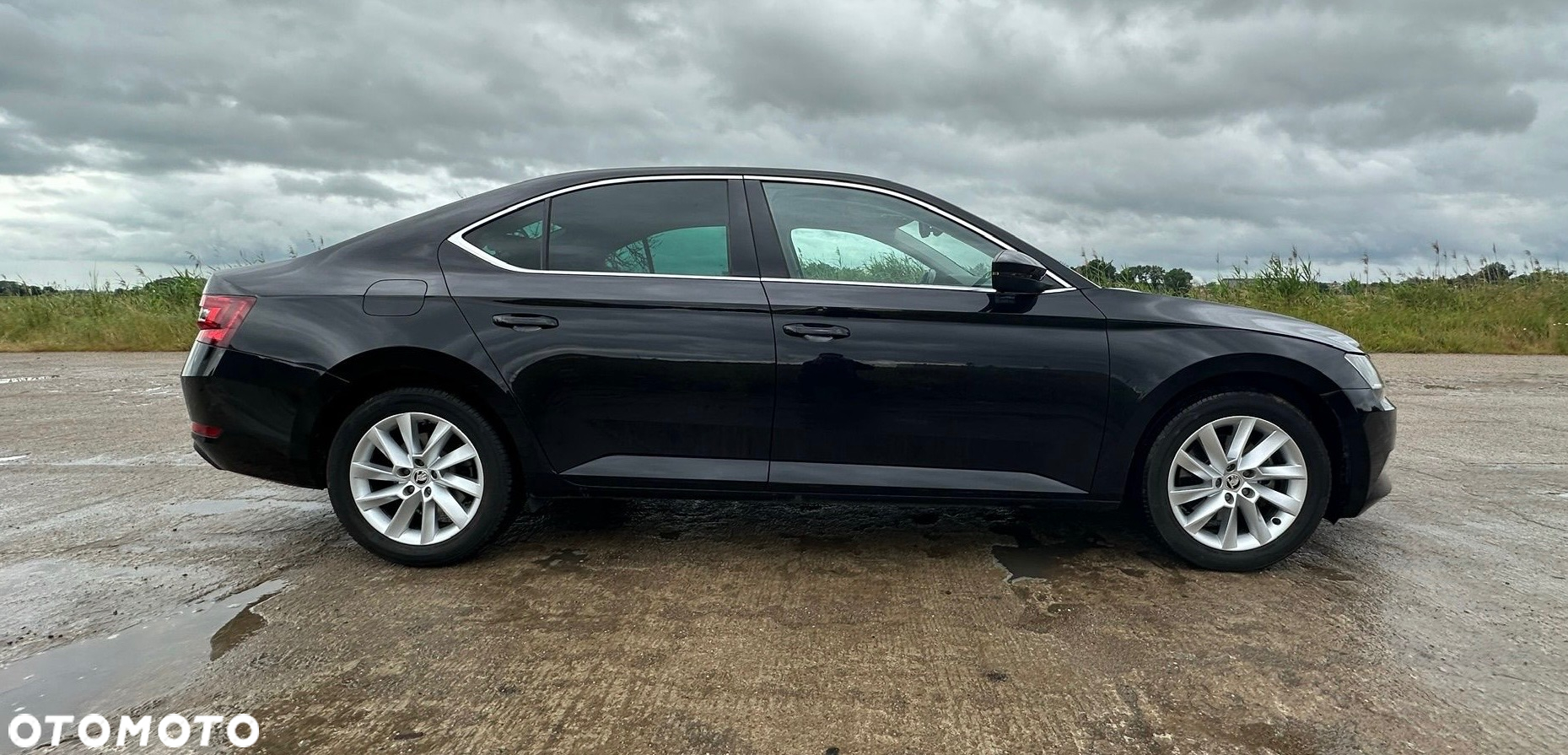 Skoda Superb 2.0 TDI SCR Ambition DSG - 5