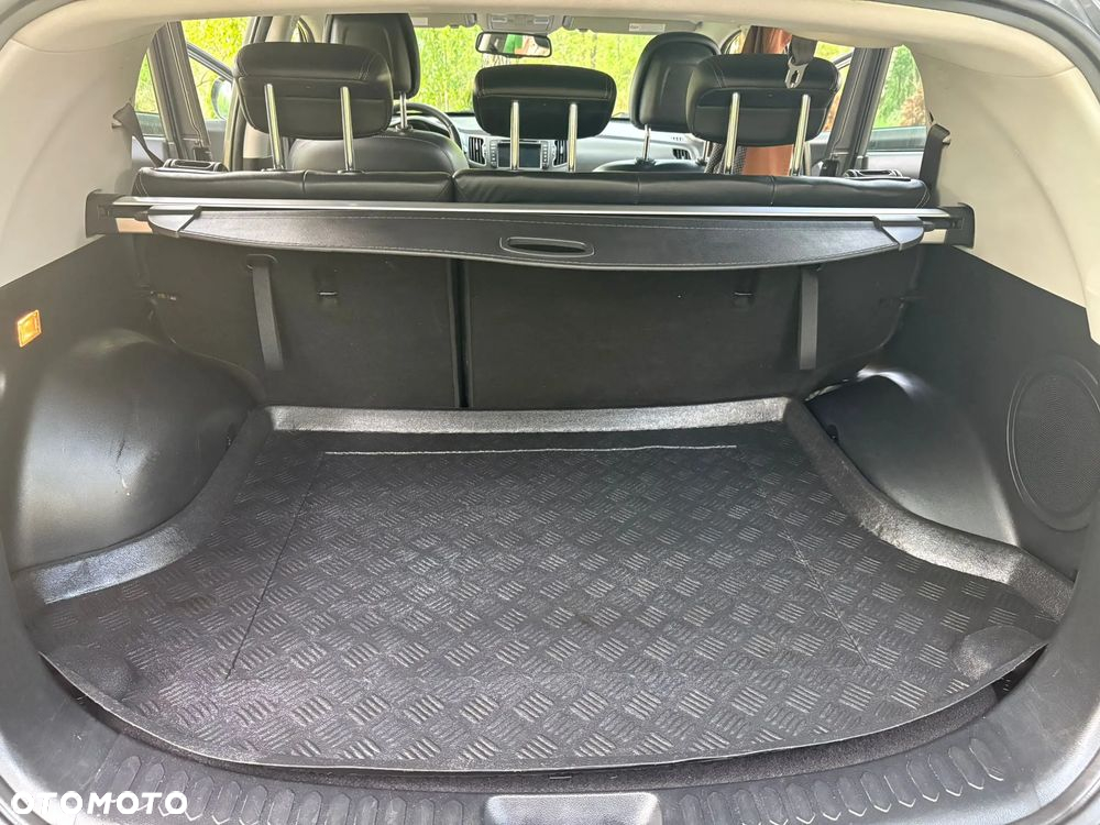 Kia Sportage - 16
