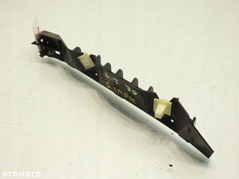 ŚLIZG ZDERZAKA LEWY TYŁ SUBARU IMPREZA III GH - 5