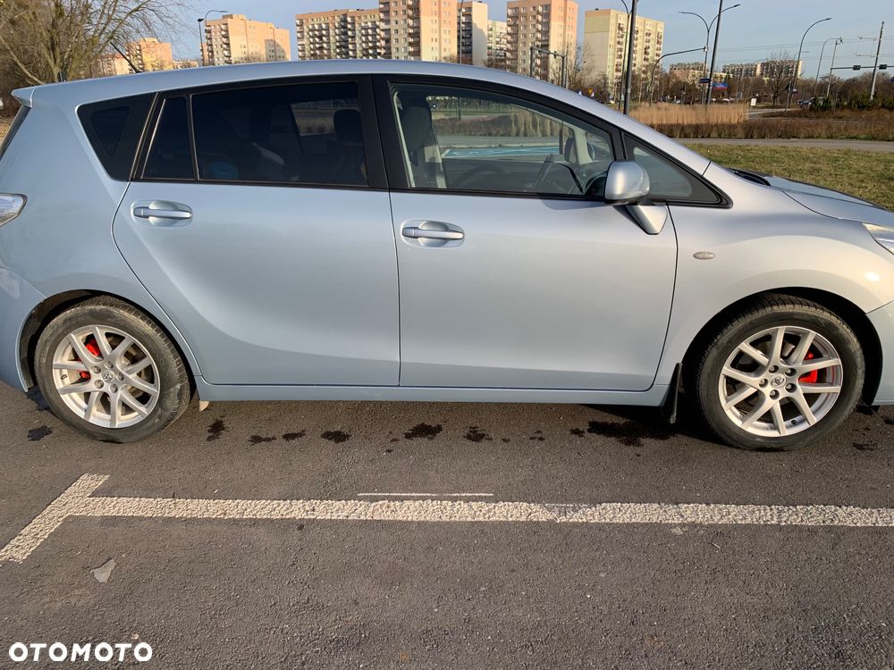 Toyota Verso - 3