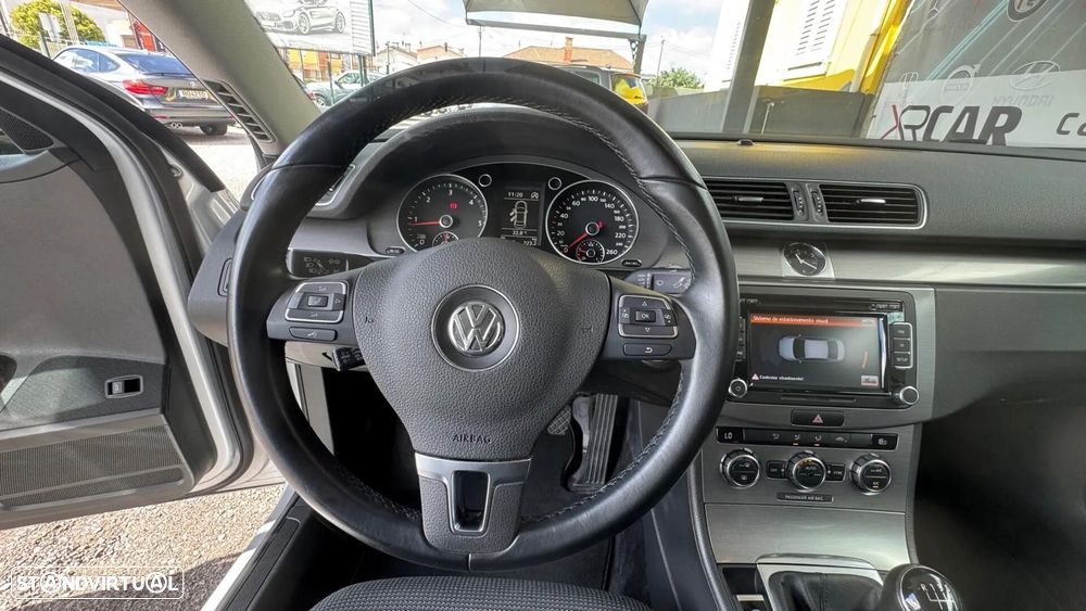 VW Passat 1.6 TDI BlueMotion - 26