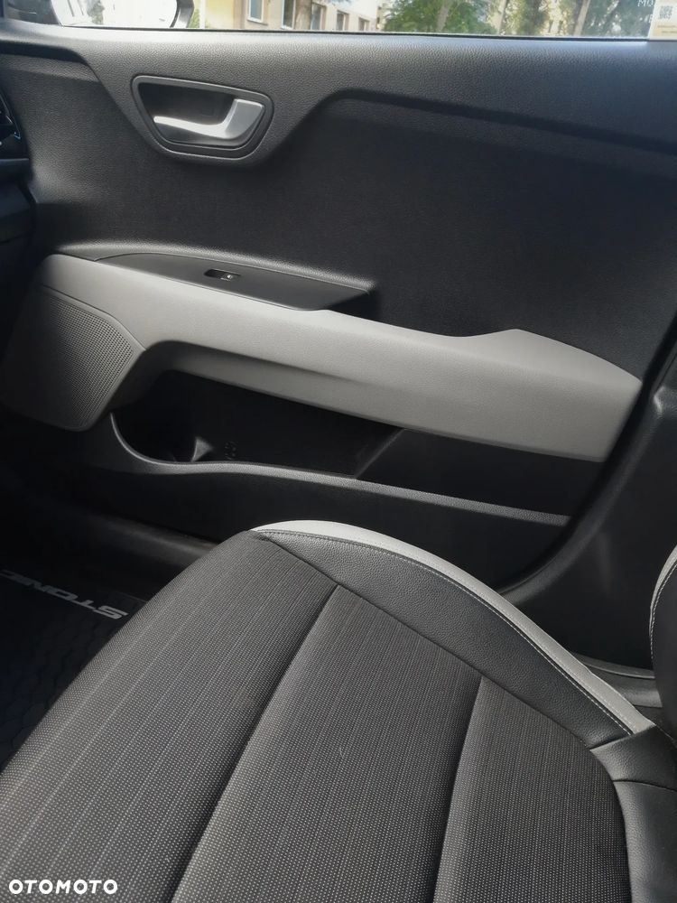 Kia Stonic 1.0 T-GDI L - 21