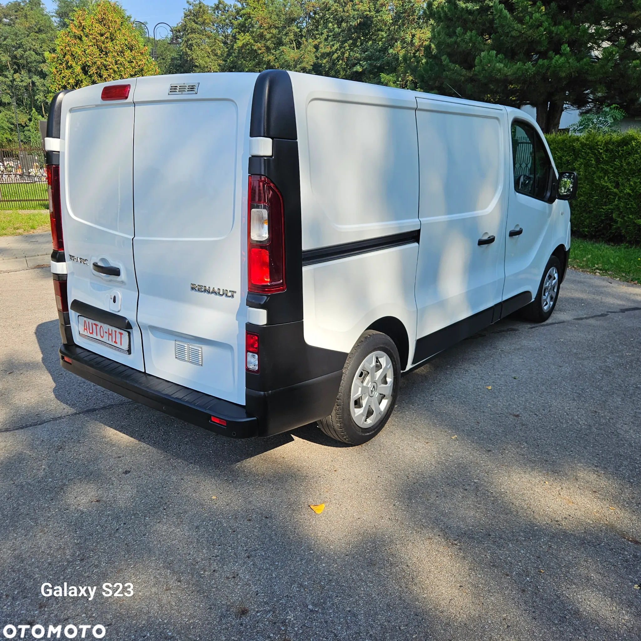 Renault TRAFIC - 10