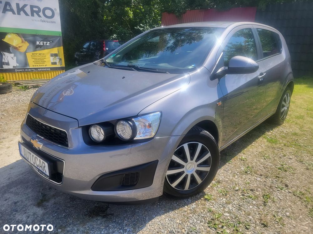 Chevrolet Aveo 1.6 LTZ - 25