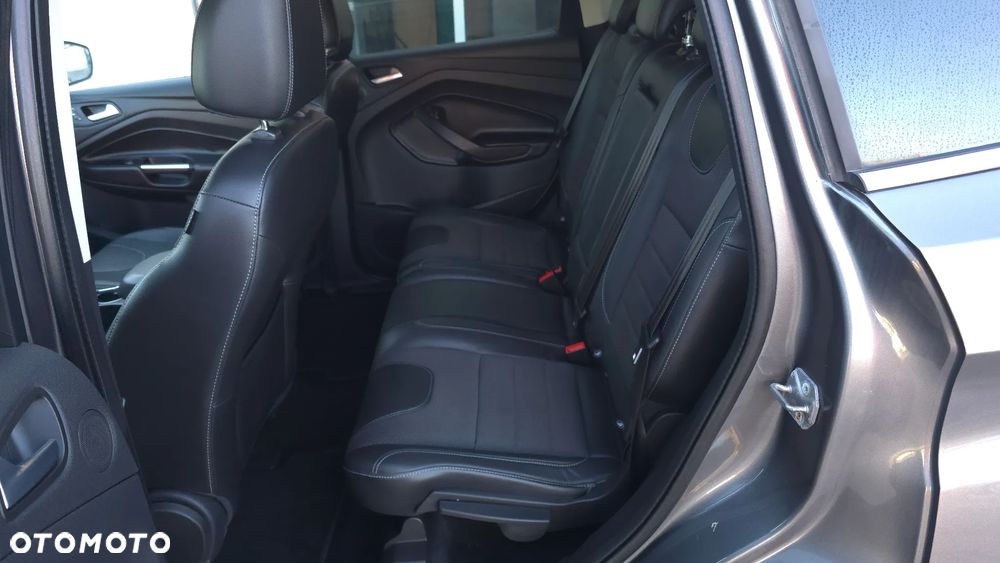 Ford Kuga - 16