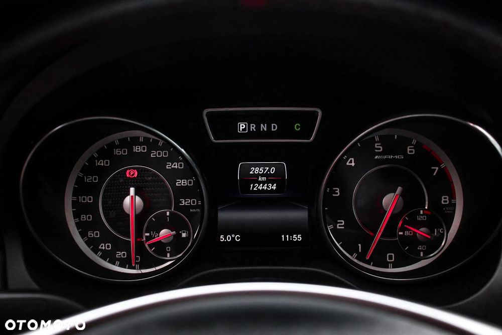 Mercedes-Benz CLA 45 AMG 4-Matic - 10