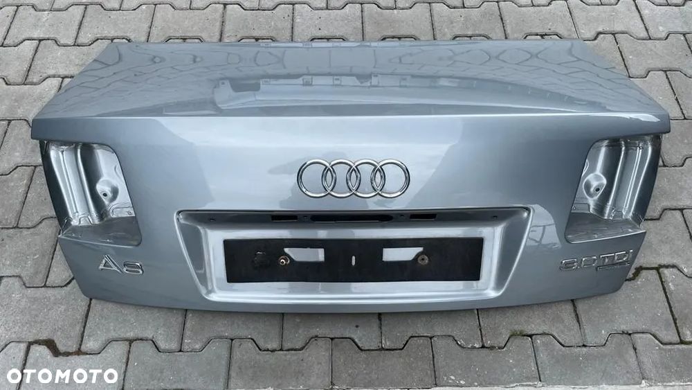 KLAPA BAGAŻNIKA AUDI A8 D3 KOLOR LY7G - 1