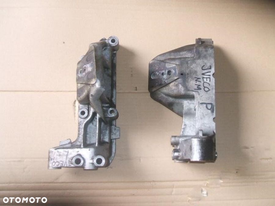 IVECO 2.3 łapa poduszka uchwyt mocowanie silnika - 1