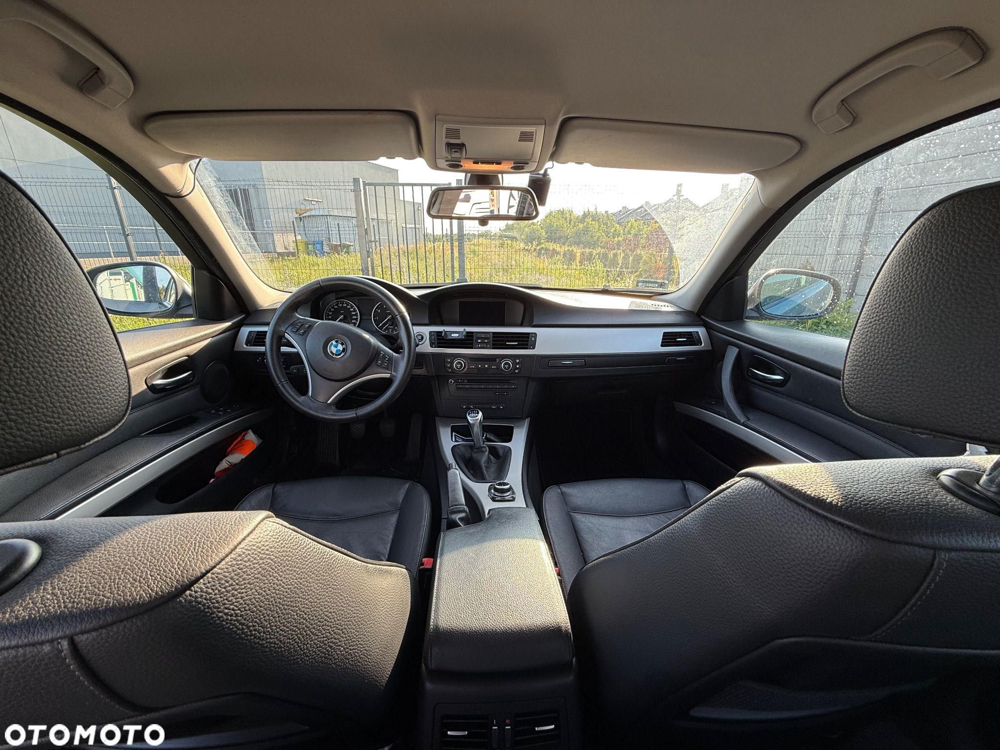 BMW Seria 3 320i - 1