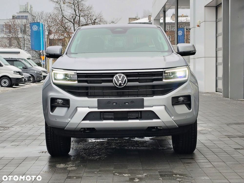 Volkswagen Amarok Life silnik: 2.0 TDI 205 KM / skrzynia biegów: 10-biegowa automatyczna 4MOTION rozstaw osi: 3270 mm - 2
