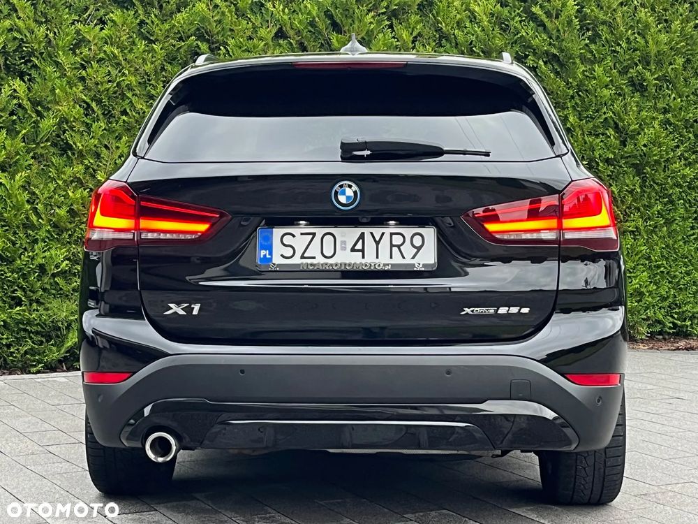BMW X1 xDrive25e Sport Line - 12