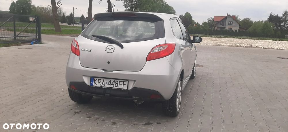 Mazda 2 - 18