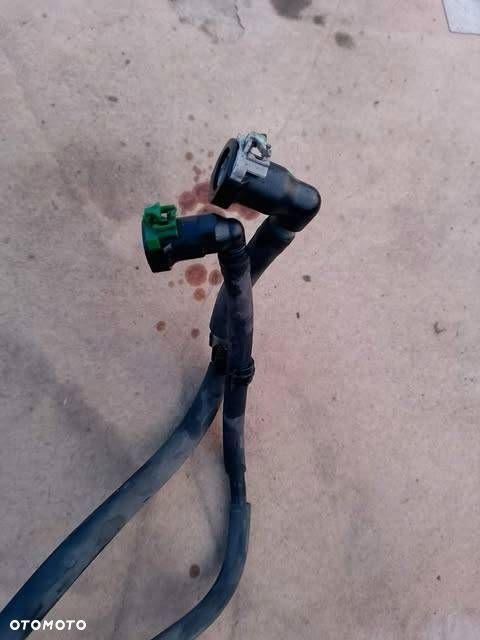 przewody paliwowe od filtra do pompy ford mondeo mk4 lift 2.0 diesel - 3