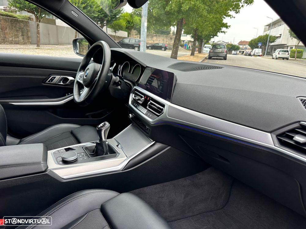 BMW 318 d Line Sport - 45