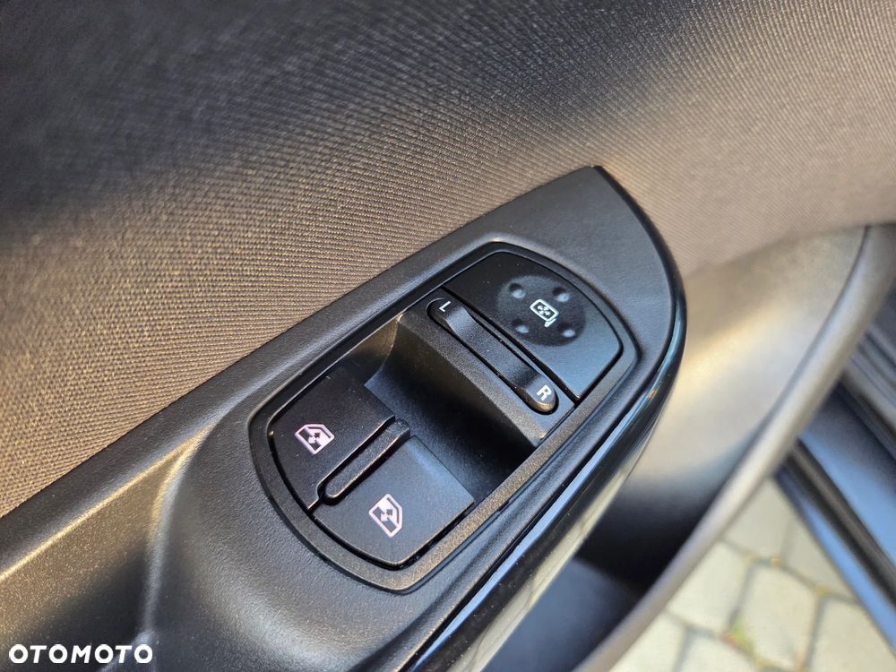 Opel Corsa 1.4 Active - 31