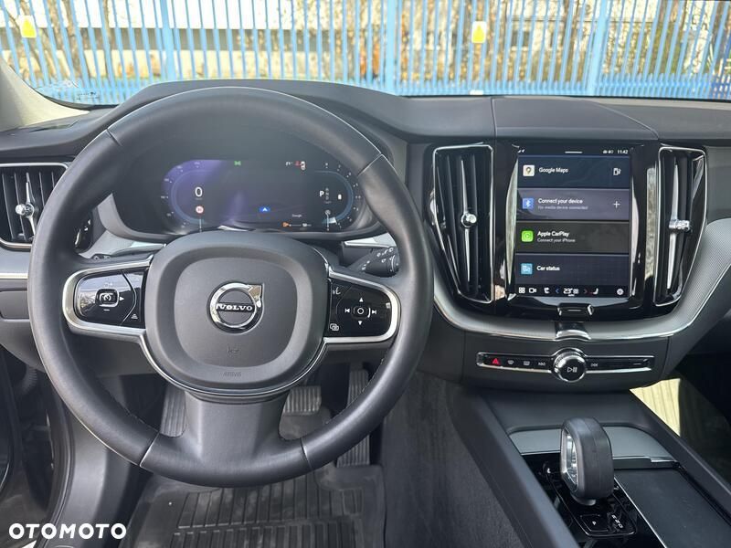 Volvo XC 60 B4 B Plus Dark - 10