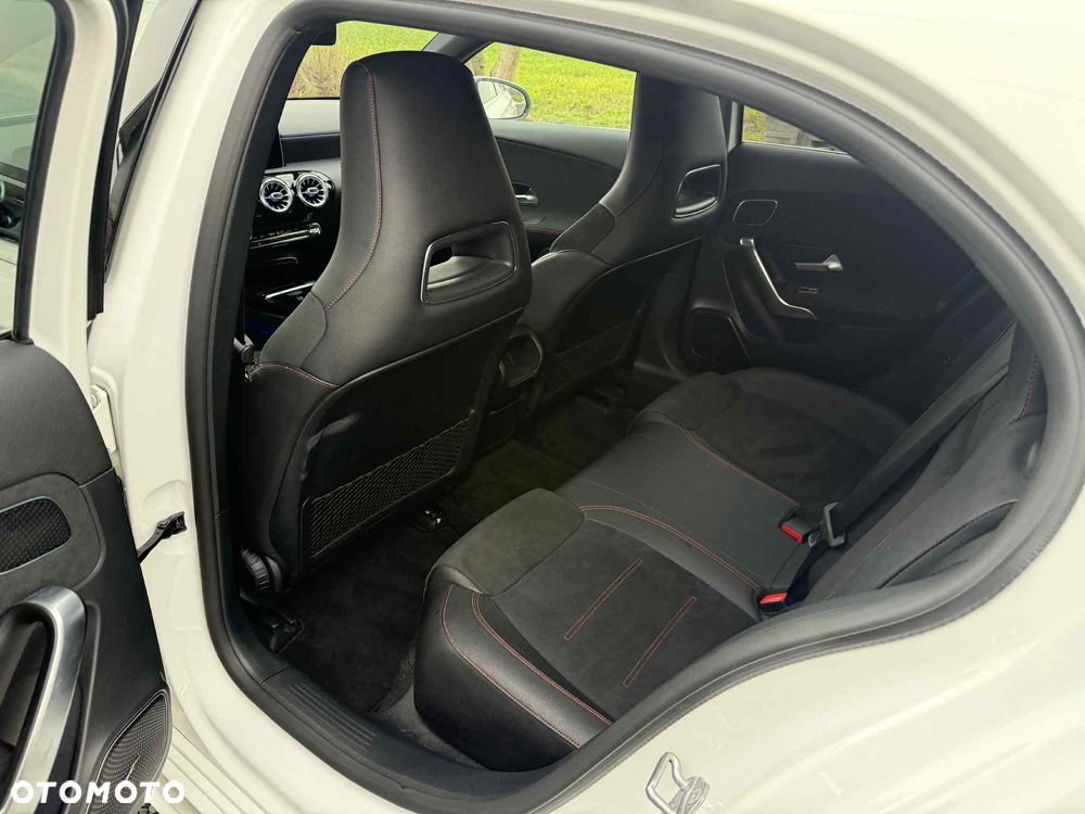 Mercedes-Benz Klasa A 250 7G-DCT AMG Line - 18