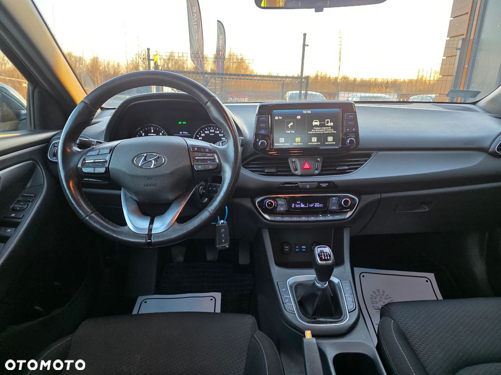 Hyundai i30 1.6 D Comfort - 19
