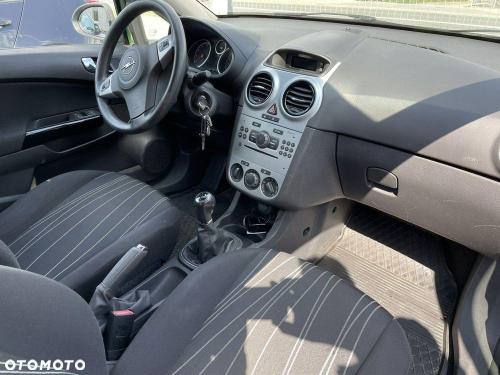 Opel Corsa - 15