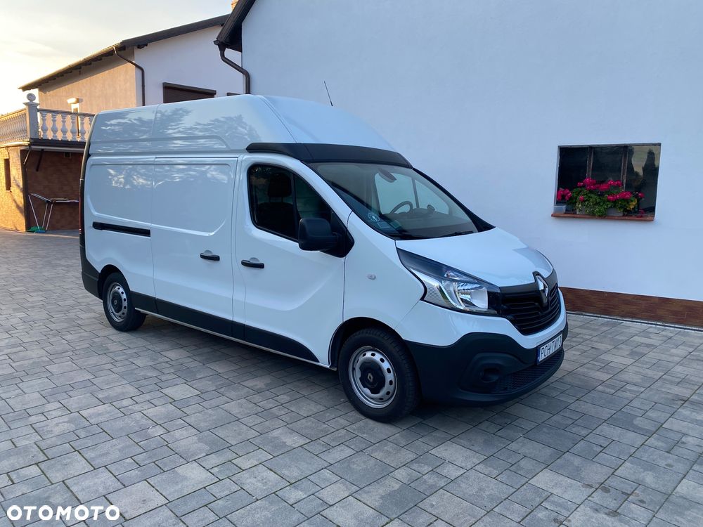 Renault TRAFIC - 1