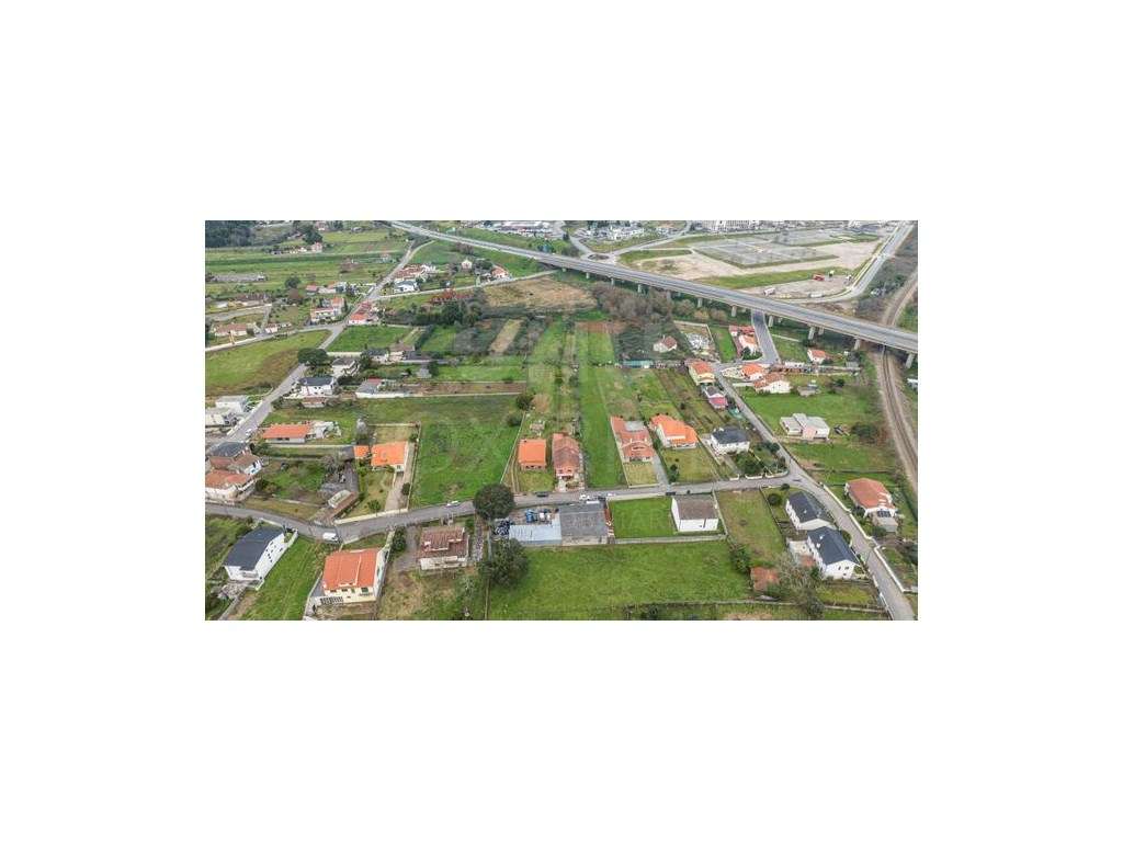 Moradia T5 Valença - Grande imagem: 4/32