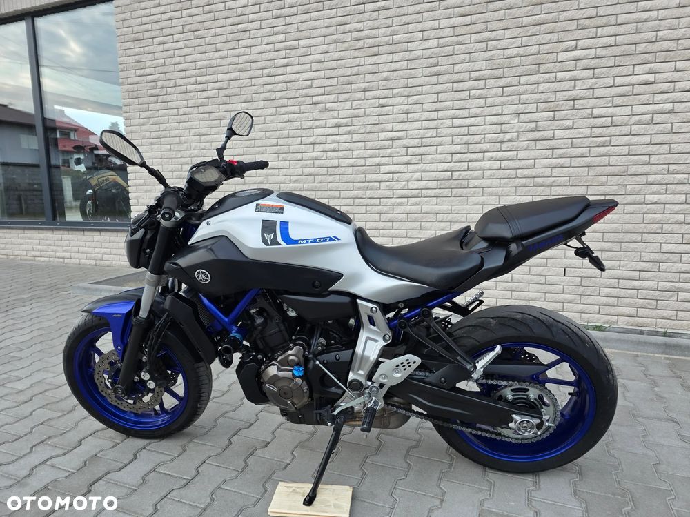 Yamaha MT - 6