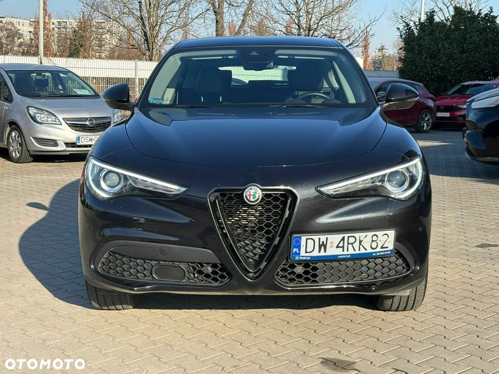 Alfa Romeo Stelvio 2.0 Turbo Sprint Q4 - 8