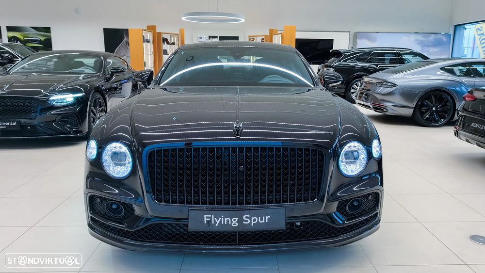 Bentley Flying Spur Hybrid - 8