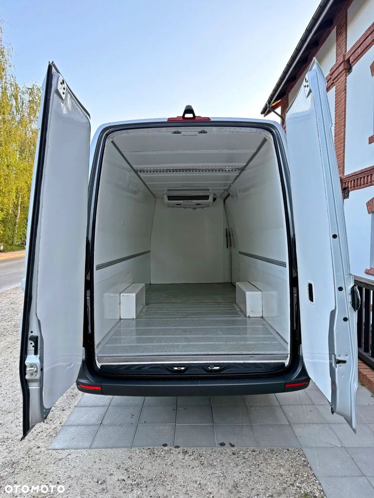 Mercedes-Benz Sprinter 907 3.0 V6 Maxi Long L4H2 Chłodnia - 22
