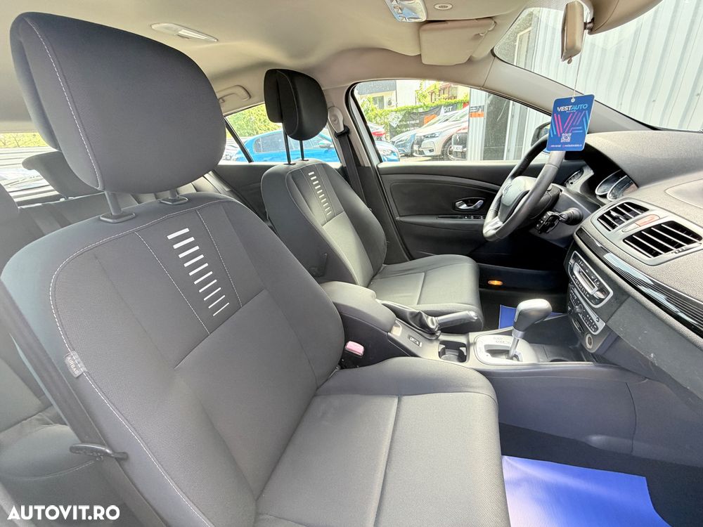 Renault Megane 1.5 dCi EDC Olympic - 17