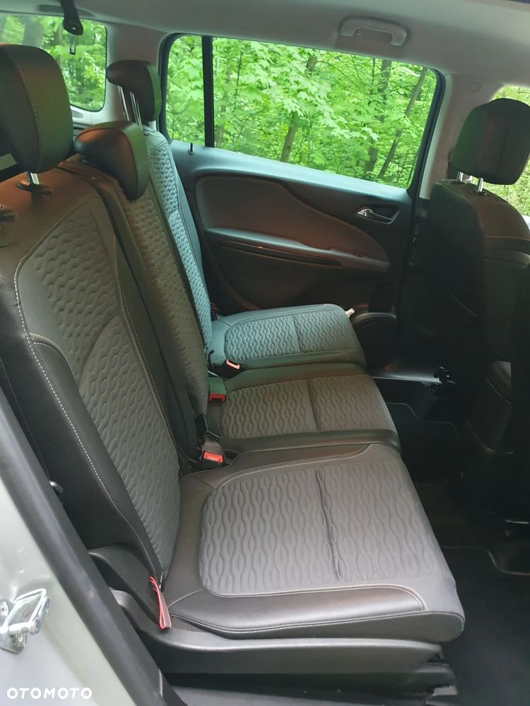 Opel Zafira - 14