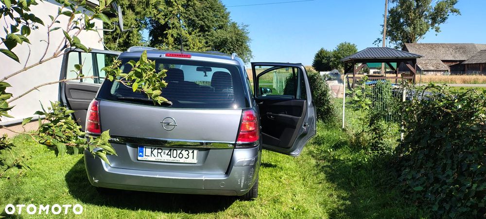 Opel Zafira 1.8 Cosmo - 7
