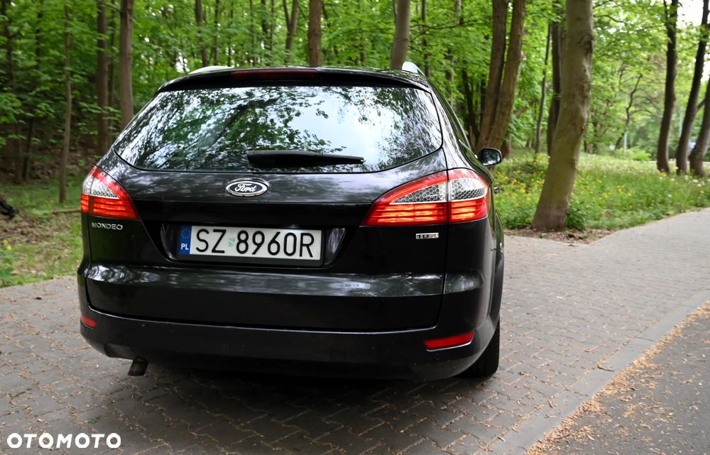 Ford Mondeo - 16