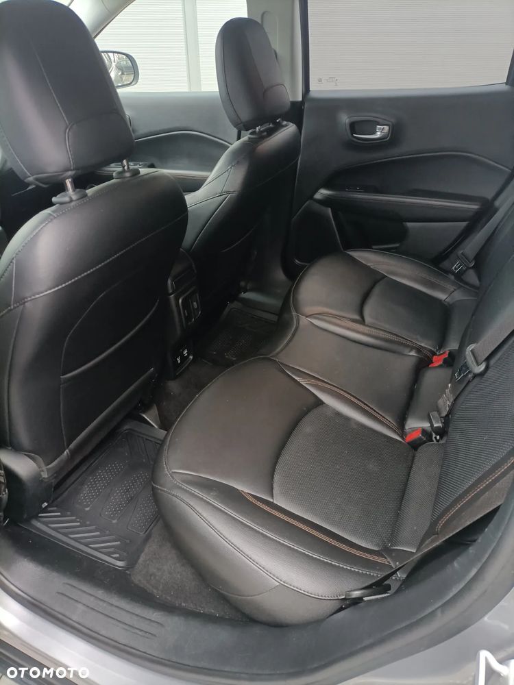 Jeep Compass - 20