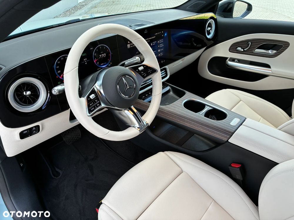 Mercedes-Benz CLA 200 mHEV 8G-DCT - 4