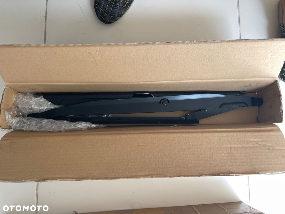 Mercedes Marco Polo W447 – zawiasy dachu podnoszonego L+P – oryginał - 2