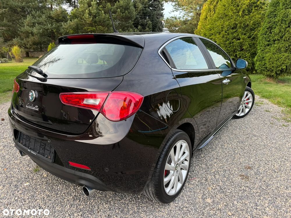 Alfa Romeo Giulietta 2.0 JTDM 16V - 19