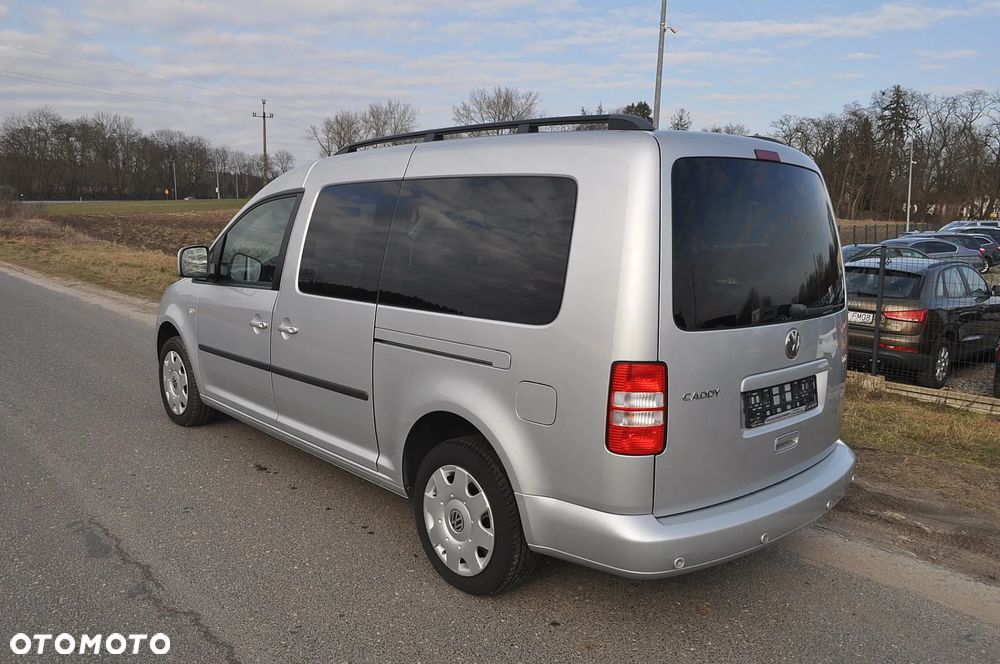 Volkswagen Caddy Maxi 1.6 TDI Comfortline DSG - 6