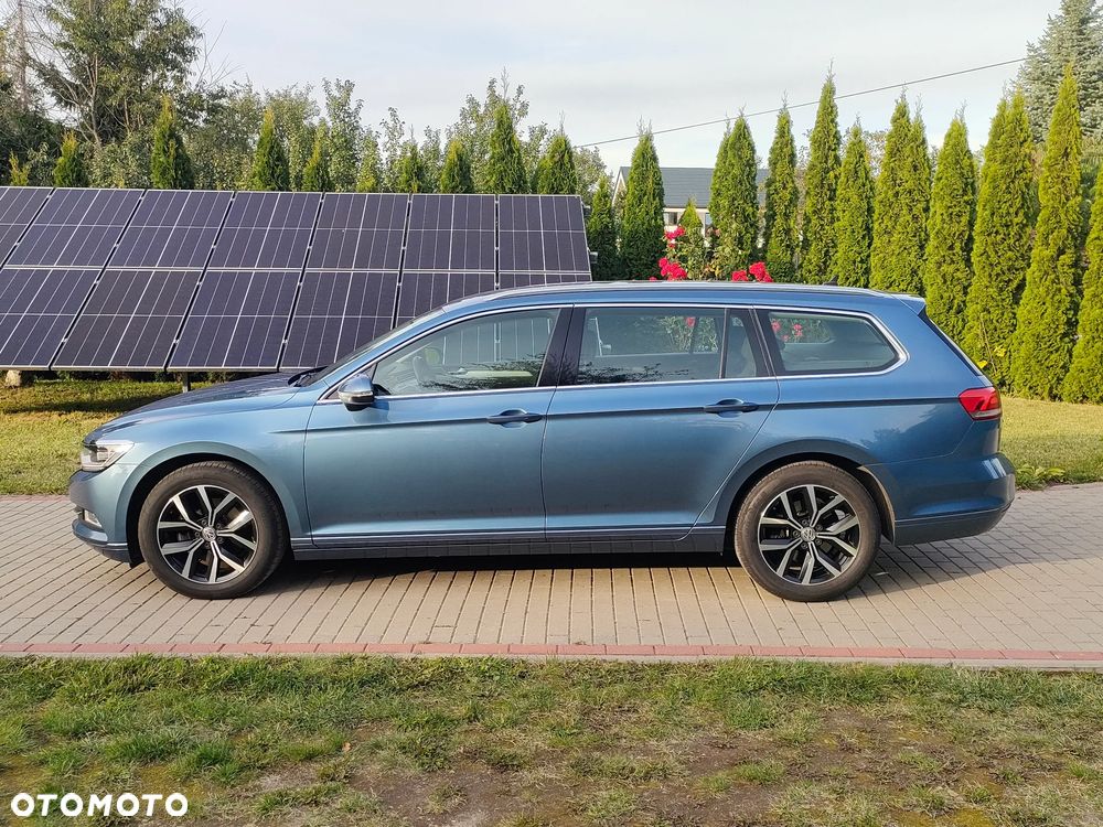 Volkswagen Passat - 4