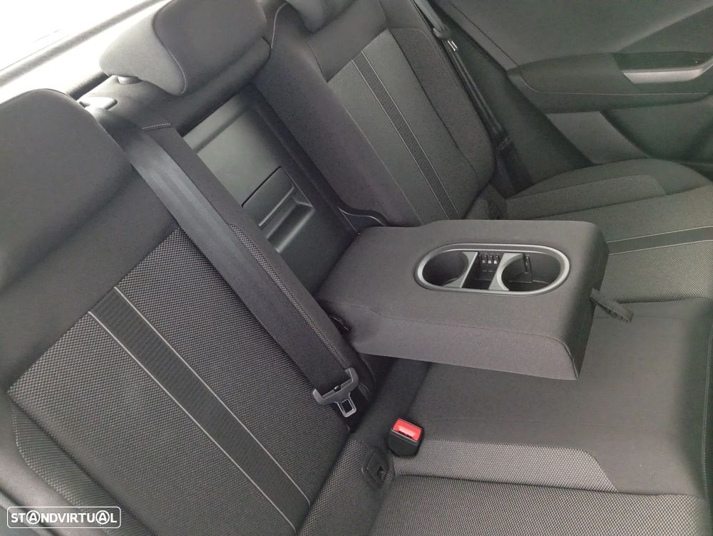 VW T-Roc 1.0 TSI Life - 6