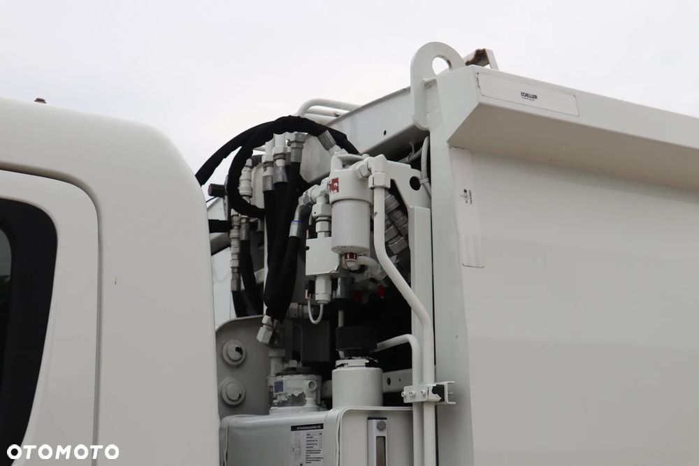 Mitsubishi Fuso Canter - 5
